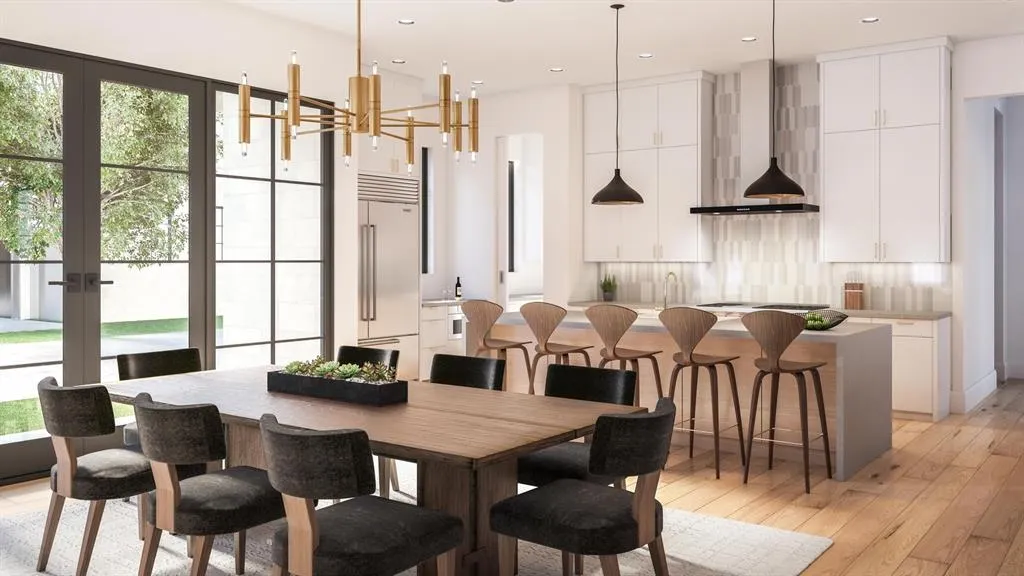 9905 Kingsway Avenue