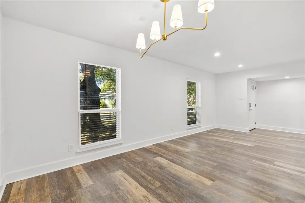 2814 Lindbergh Drive