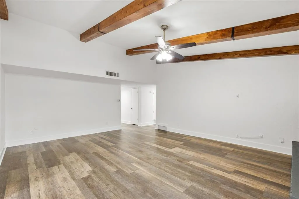 2814 Lindbergh Drive