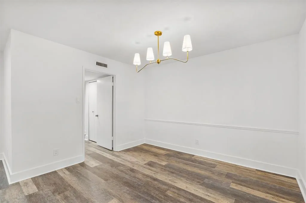 2814 Lindbergh Drive