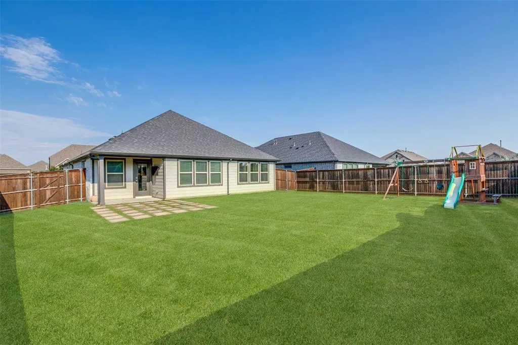 3006 Northshore Drive