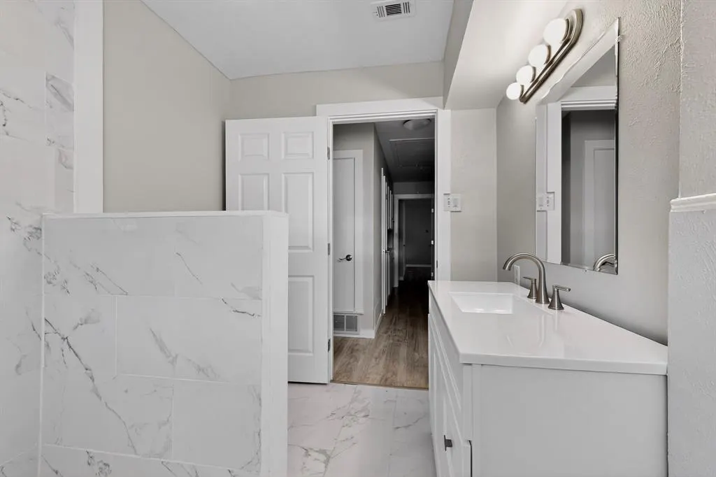 1120 Misty Glen Lane