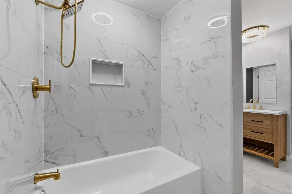 1120 Misty Glen Lane