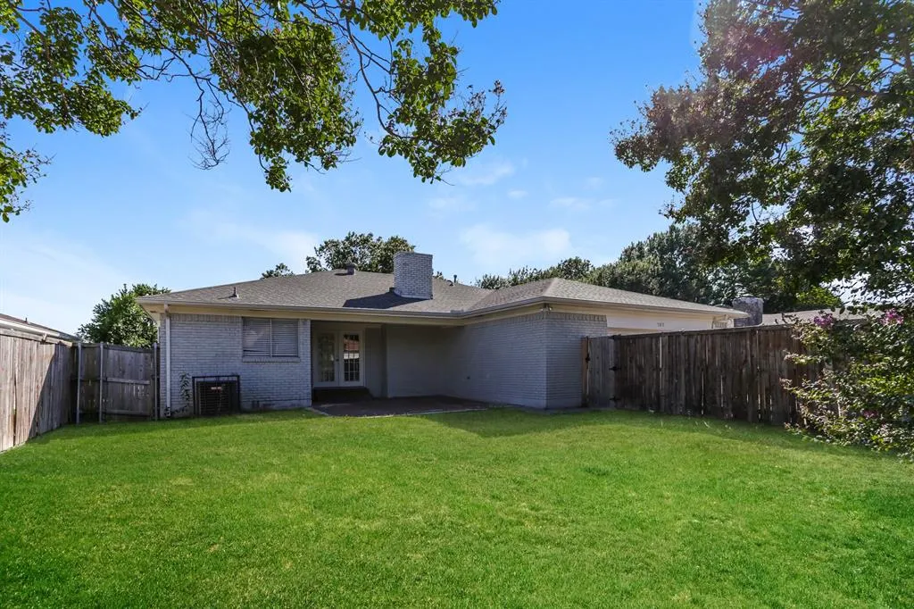 7011 Pickrell Drive