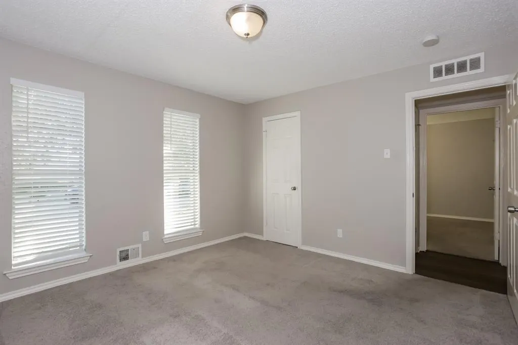 7011 Pickrell Drive