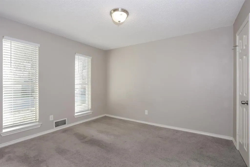 7011 Pickrell Drive