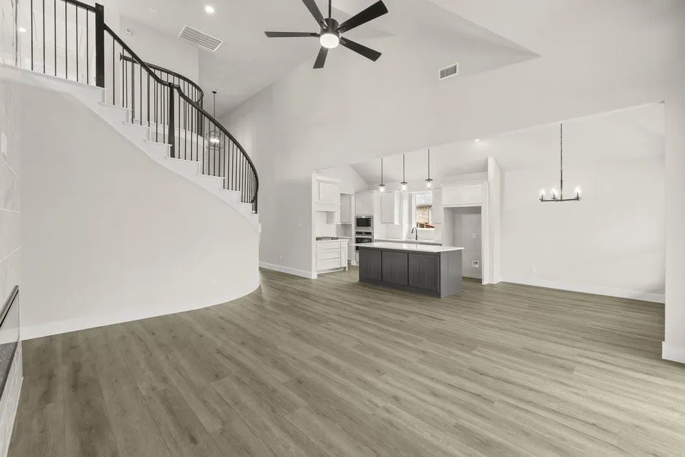 13728 Riola Drive