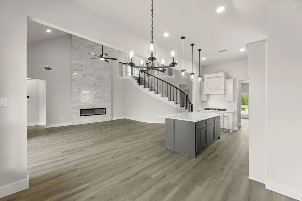 13728 Riola Drive