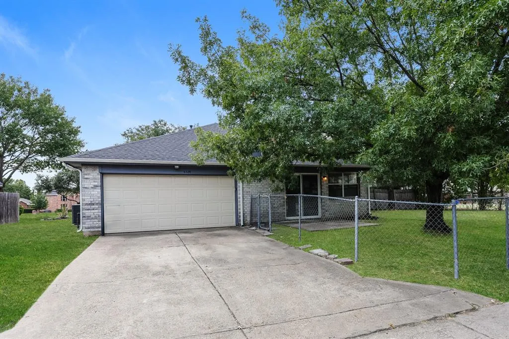 6339 Everglade Circle