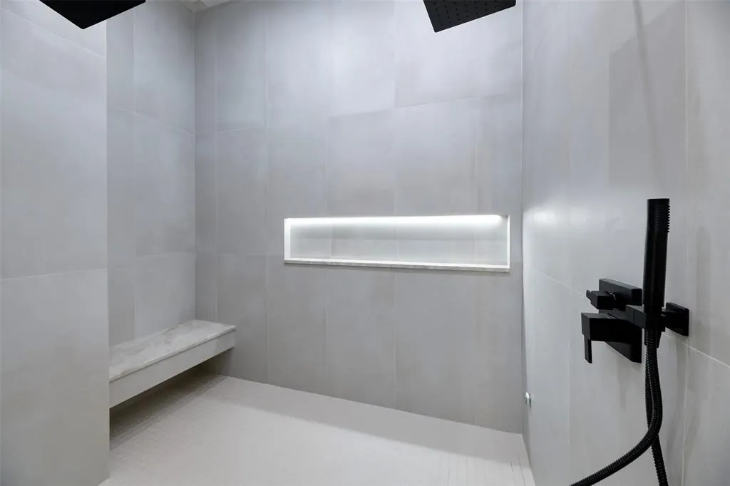 1904 Mcmillan Avenue