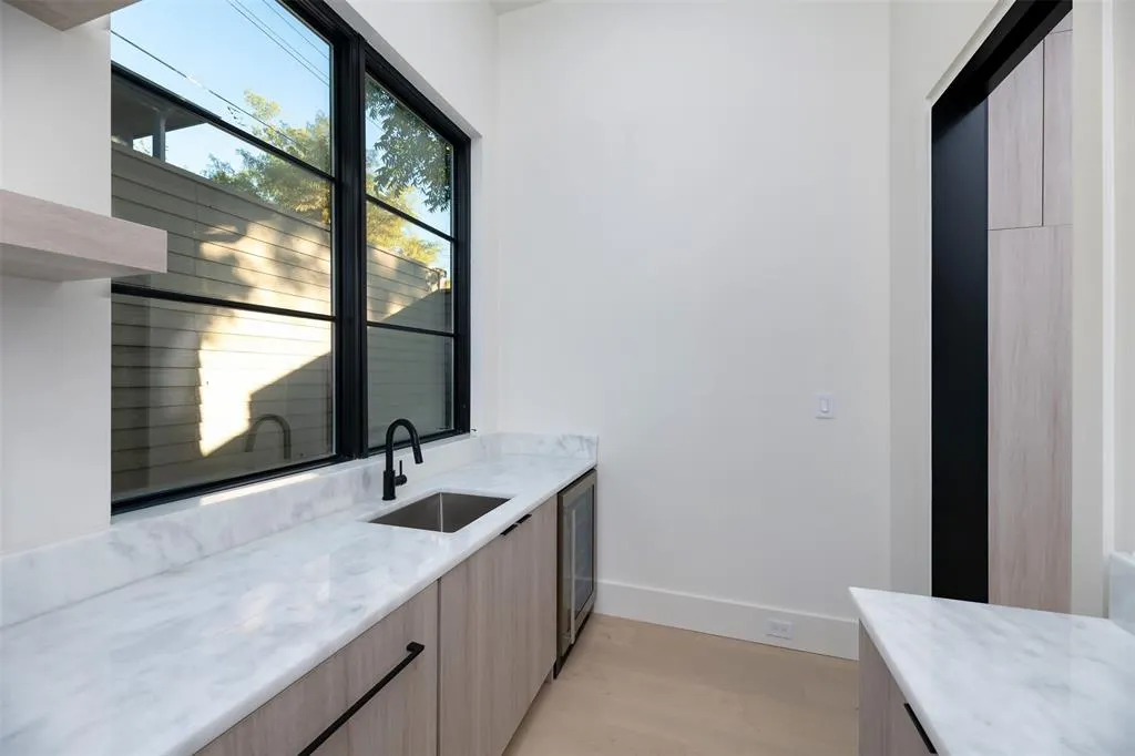 1904 Mcmillan Avenue