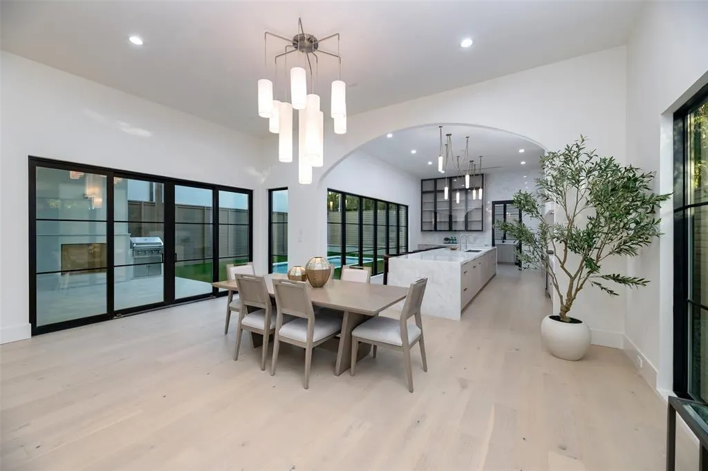 1904 Mcmillan Avenue