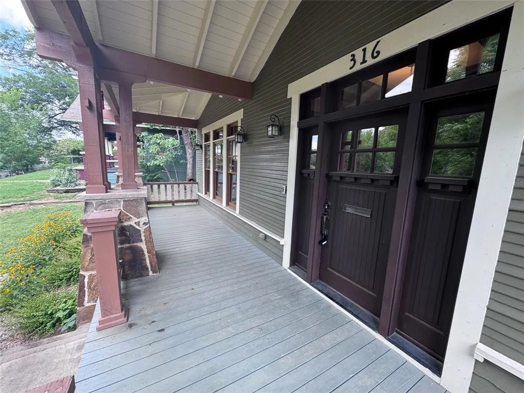 316 E 6th Street