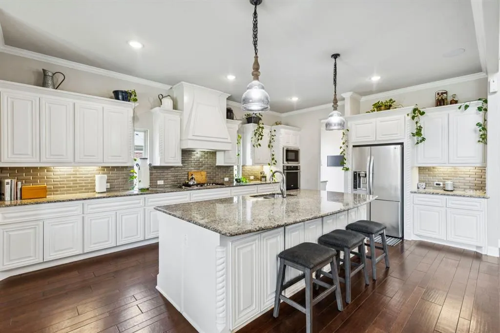1531 Thackery Lane