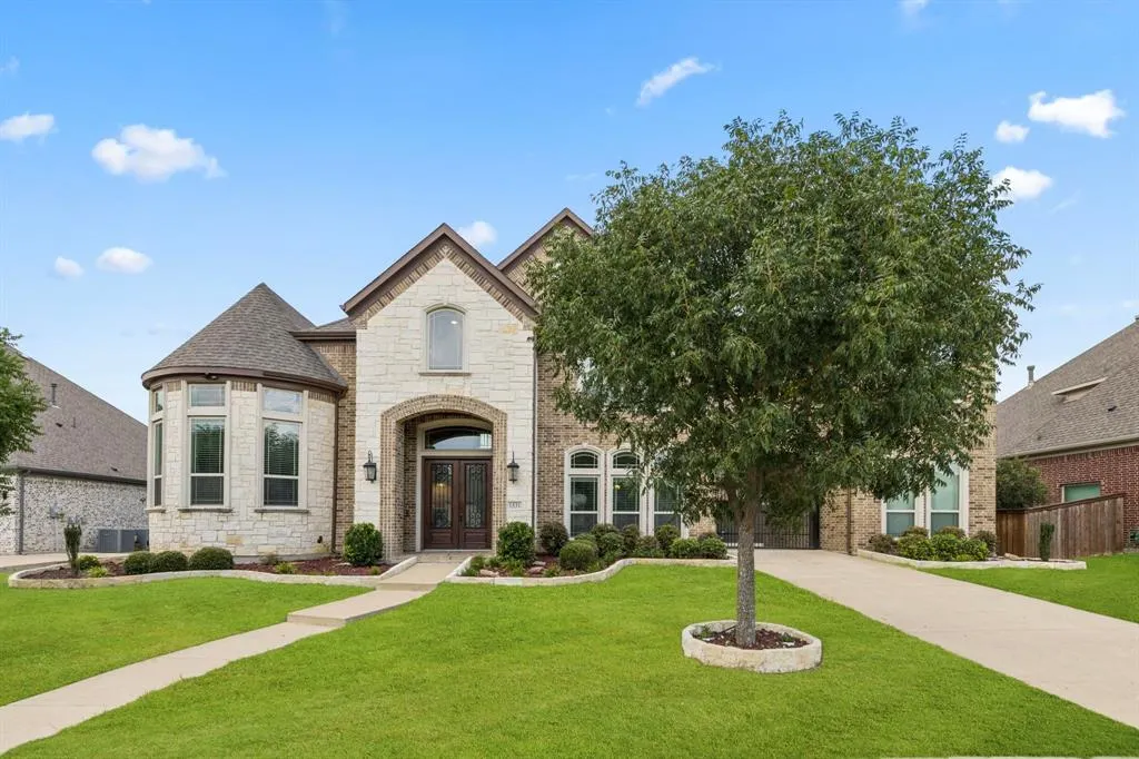 1531 Thackery Lane