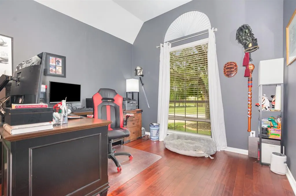 216 Orchard Park Court