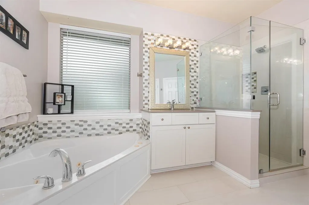 216 Orchard Park Court