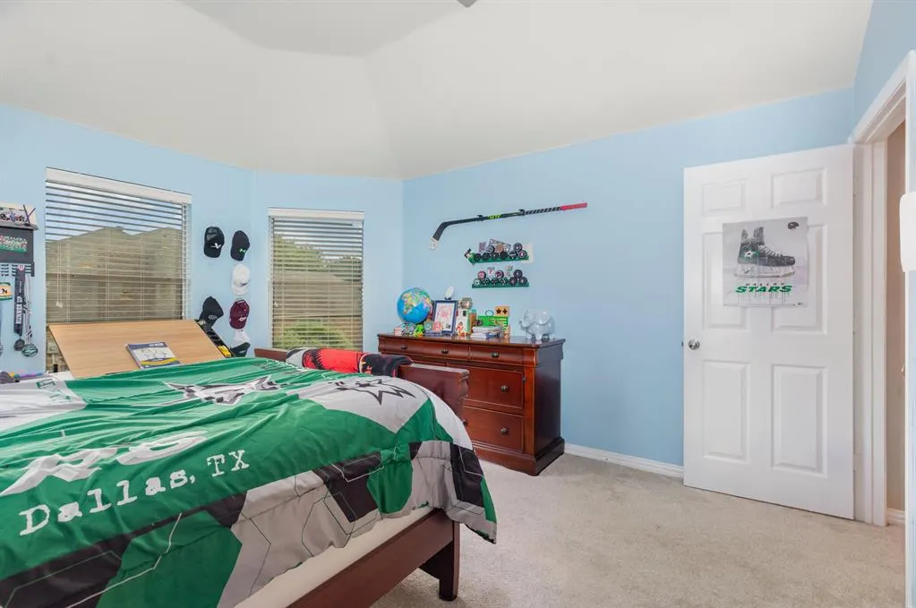 216 Orchard Park Court