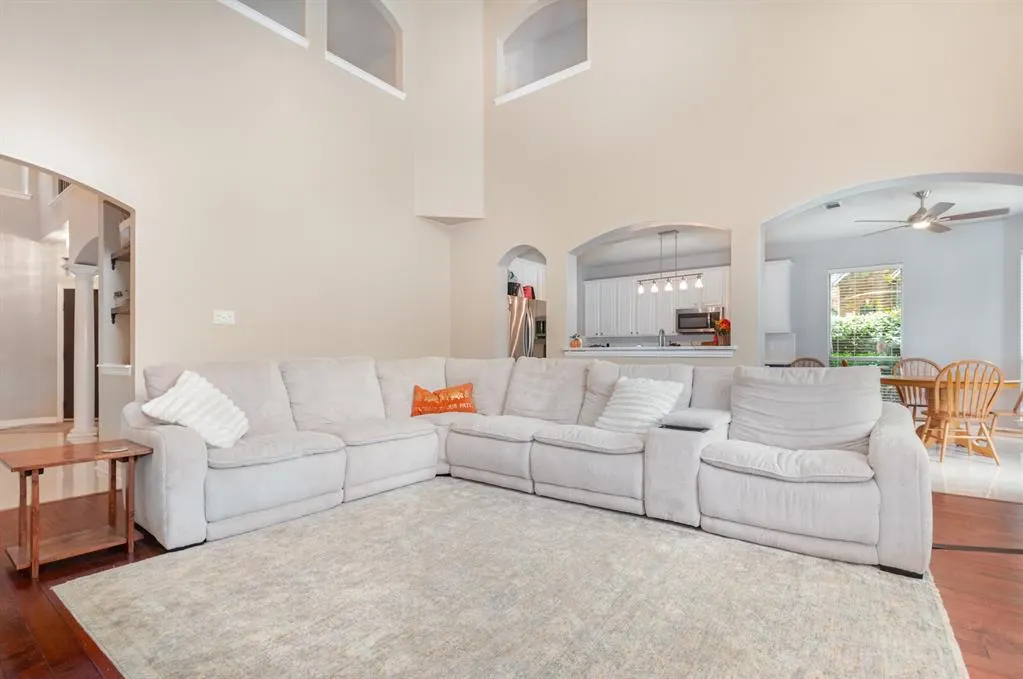 216 Orchard Park Court