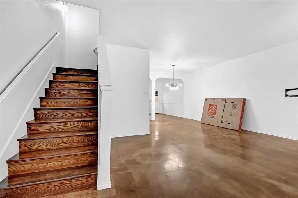 207 Starr Street