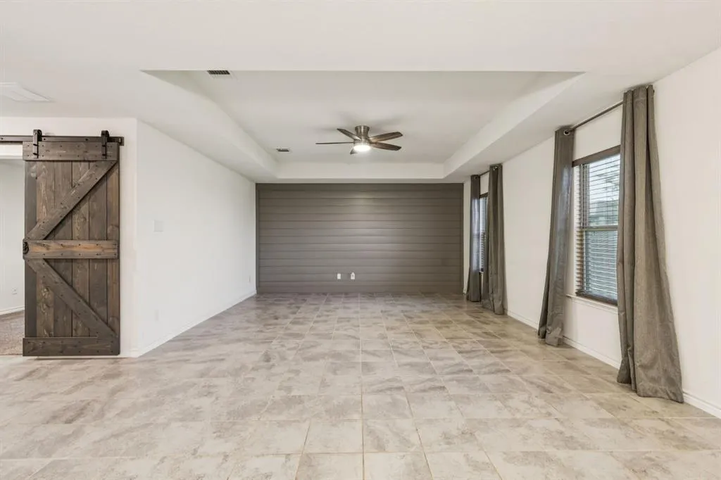 2617 Warren Lane