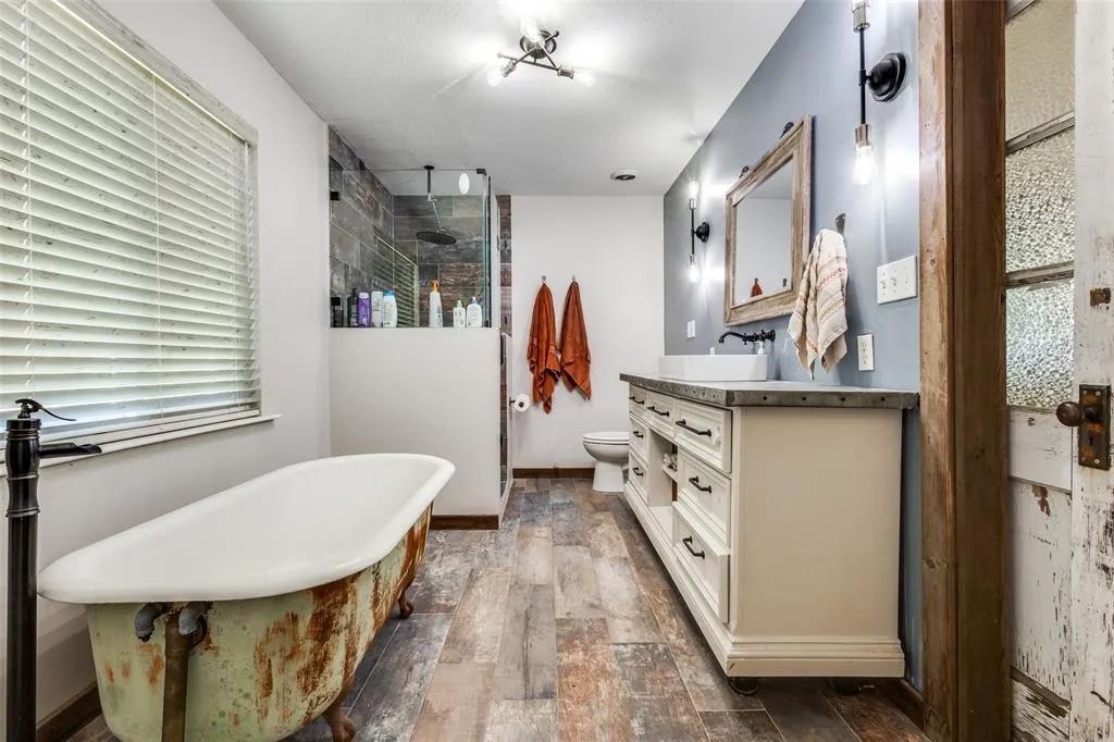 3756 County Road 997