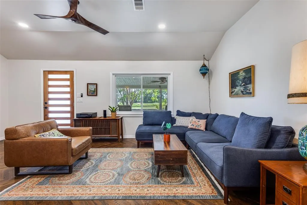 3756 County Road 997