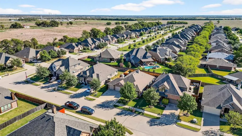 4422 Oak Bluff Drive