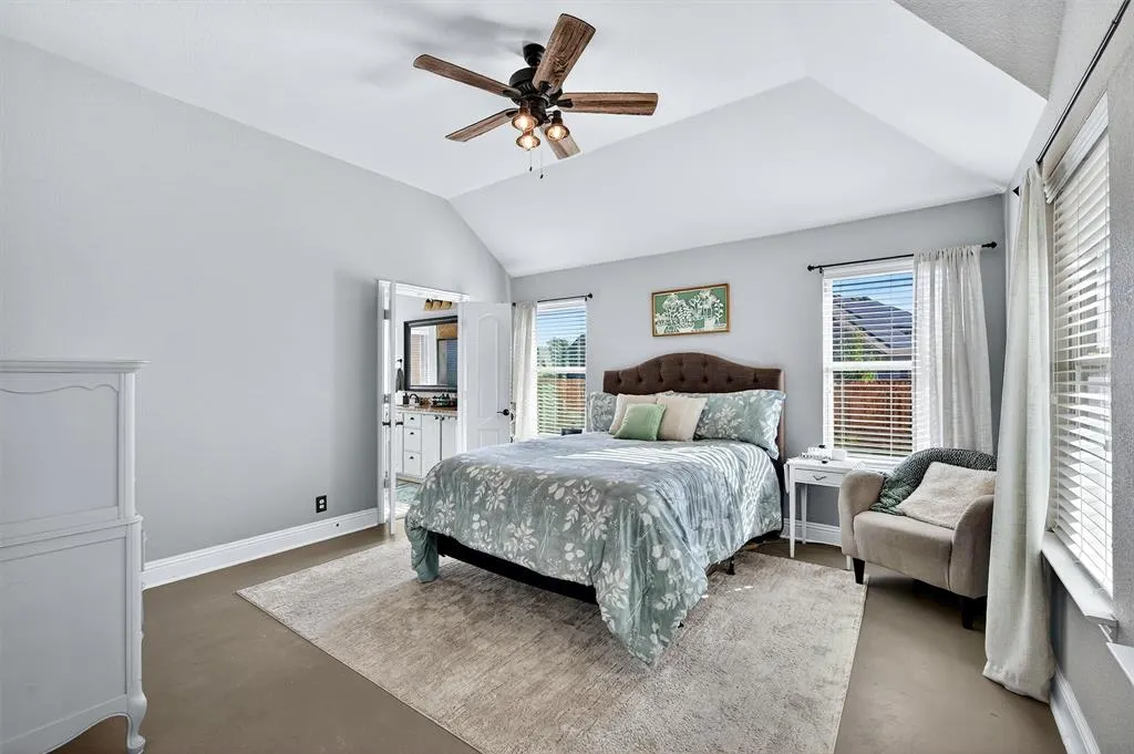 4422 Oak Bluff Drive