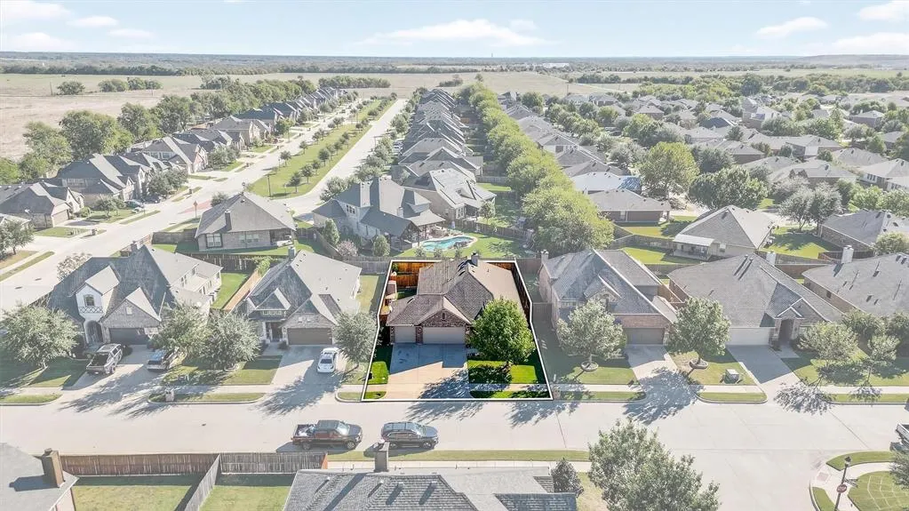 4422 Oak Bluff Drive