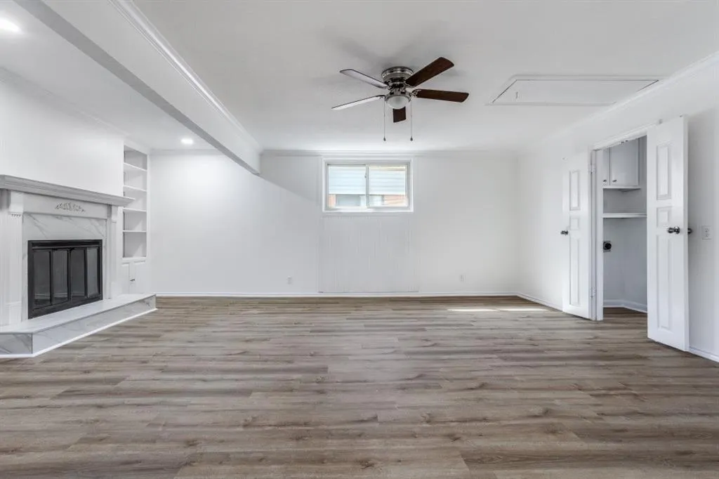 1712 Laurel Lane