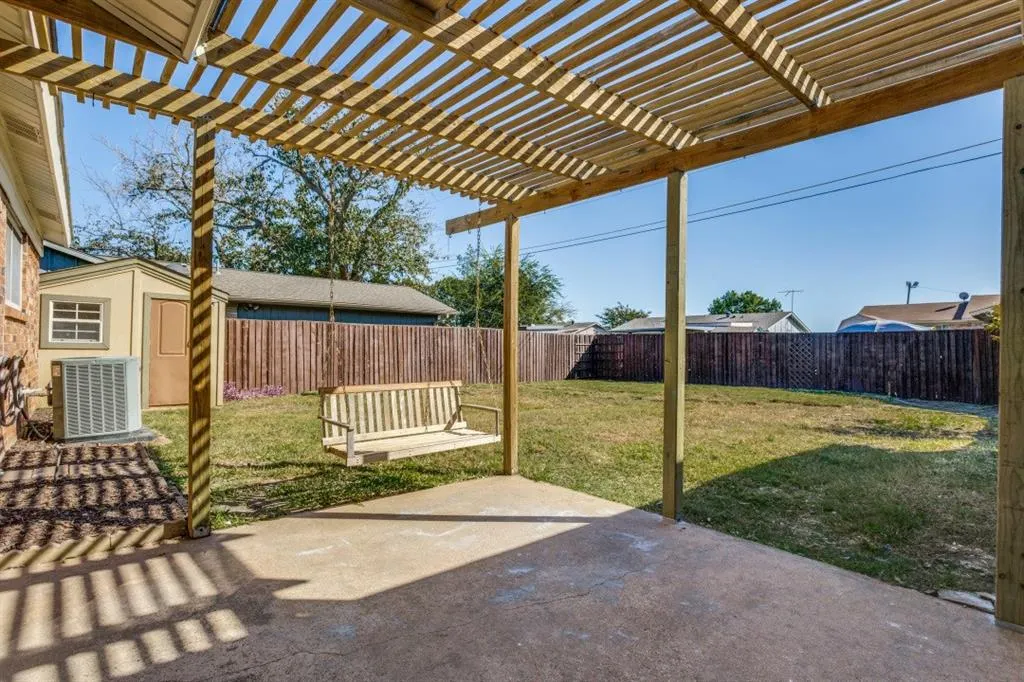 1712 Laurel Lane