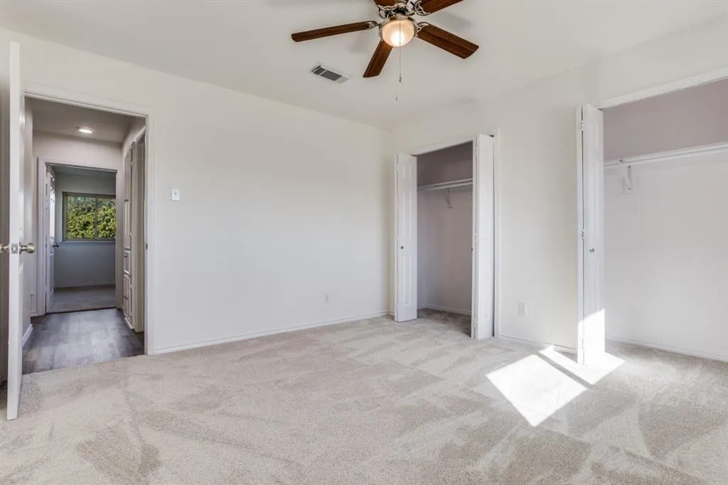 1712 Laurel Lane