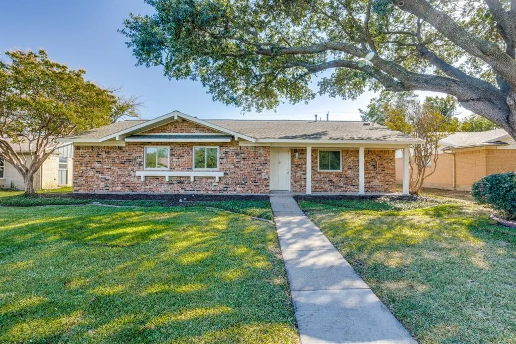 1712 Laurel Lane
