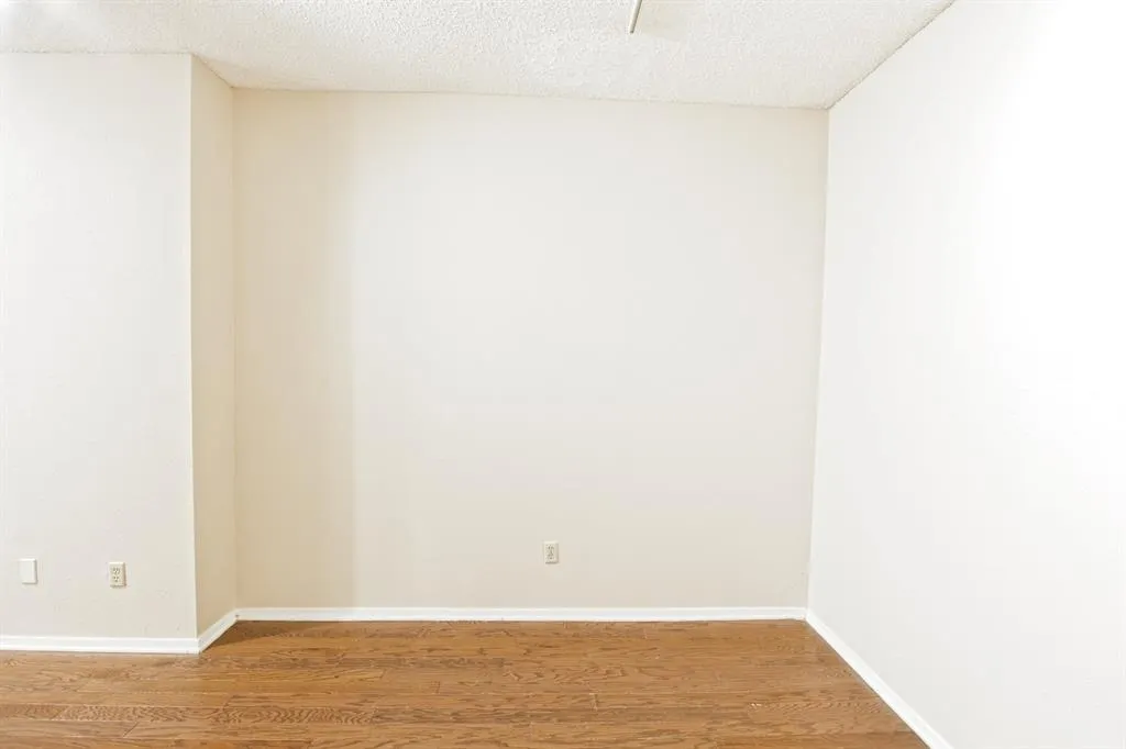 5000 Cedar Springs Road, #103