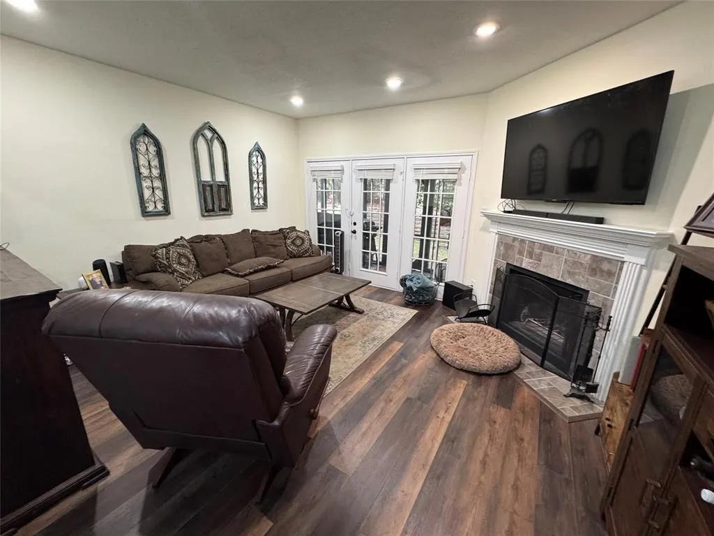 2506 Wedglea Drive, #105