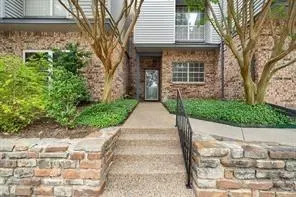 2506 Wedglea Drive, #105