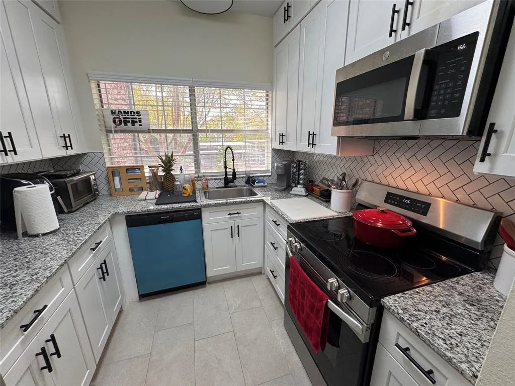 2506 Wedglea Drive, #105