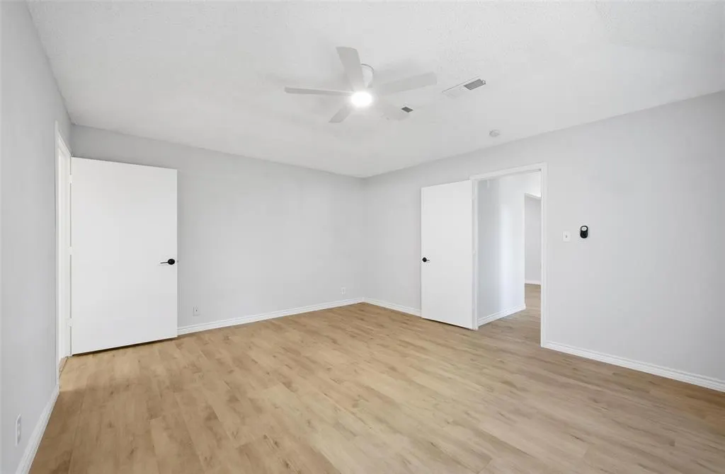 921 Autumn Lake Drive