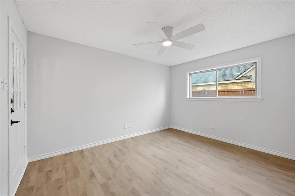 921 Autumn Lake Drive