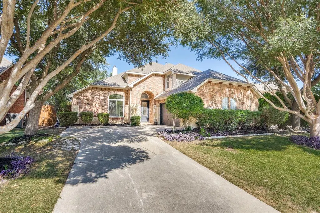 417 Long Cove Court