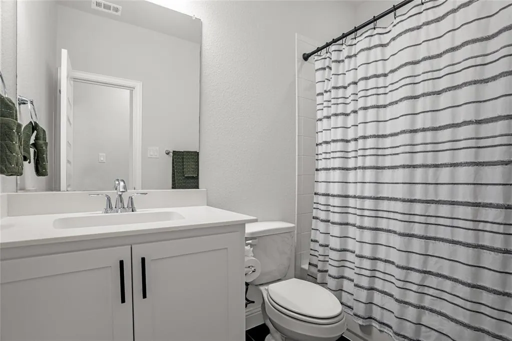 4140 Silver Spur Drive