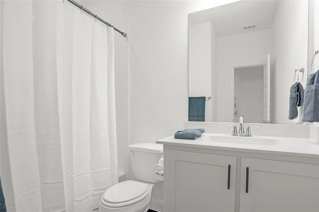 4140 Silver Spur Drive