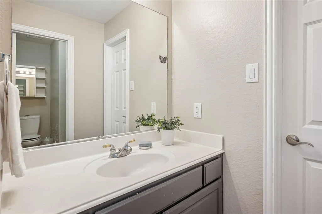 8812 Bluffcreek Lane