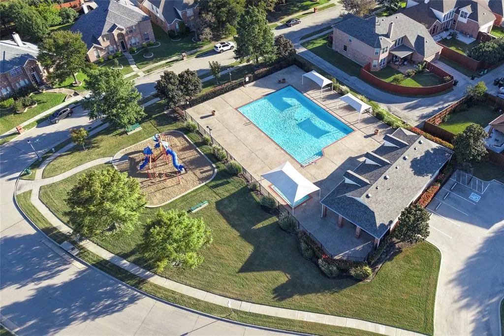 8812 Bluffcreek Lane