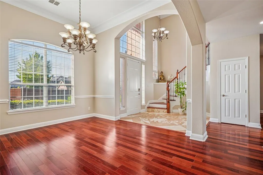 8812 Bluffcreek Lane