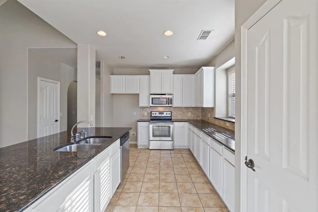 2601 Featherstone Drive