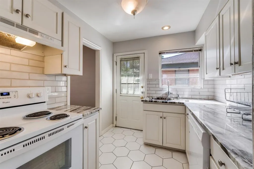 6529 Saint Moritz Avenue