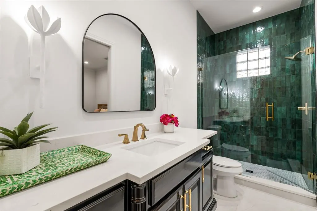 6301 Shady Oaks Drive