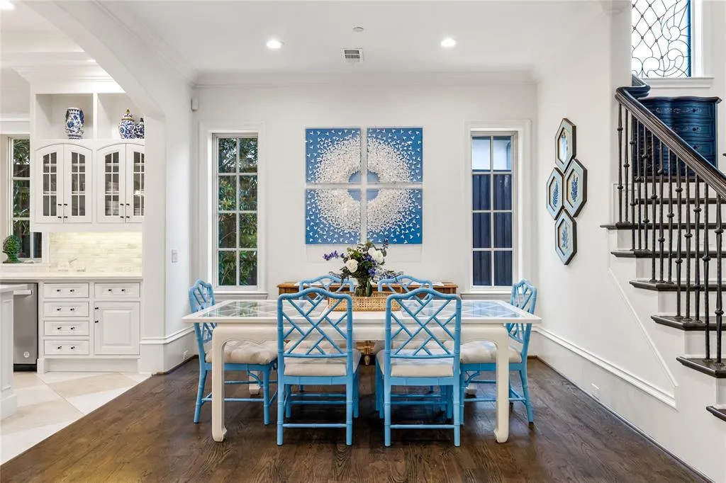 6301 Shady Oaks Drive